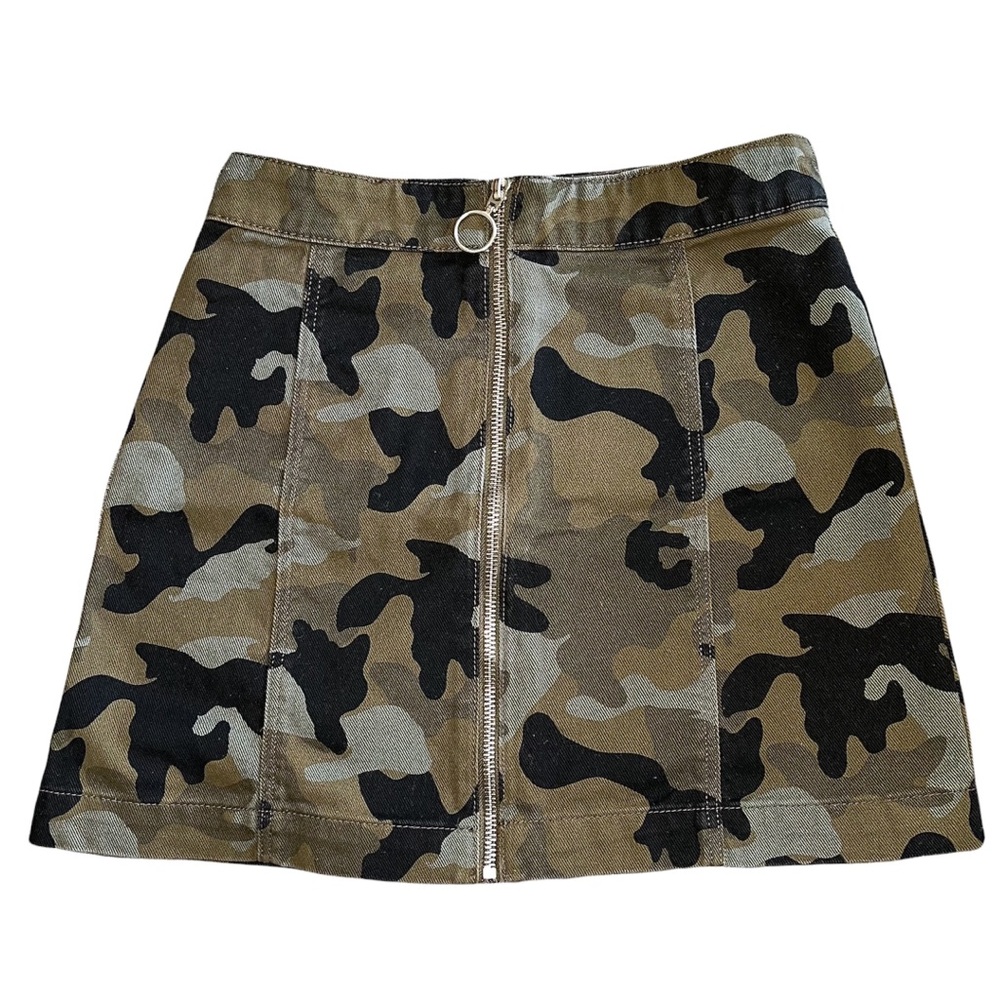 H&M Divided Camo Print Zip Up Skirt